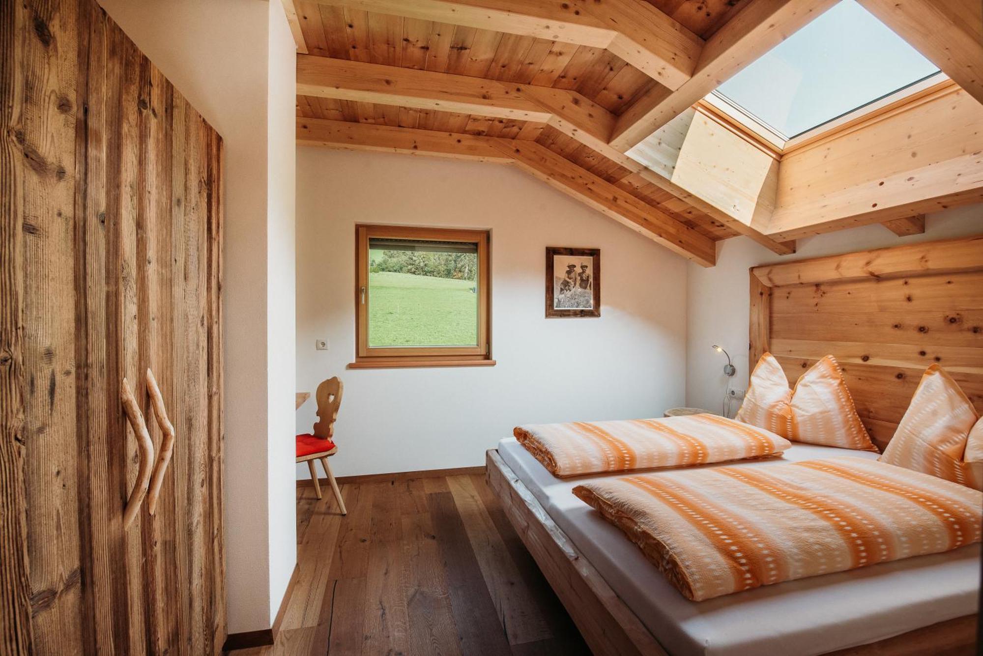 Grosskarnaiderhof Appartements-Bauernhof-Natur Pur Luson Exteriér fotografie
